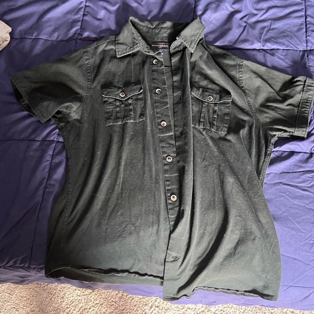 Banana republic short sleeve button down black shirt 007 polo